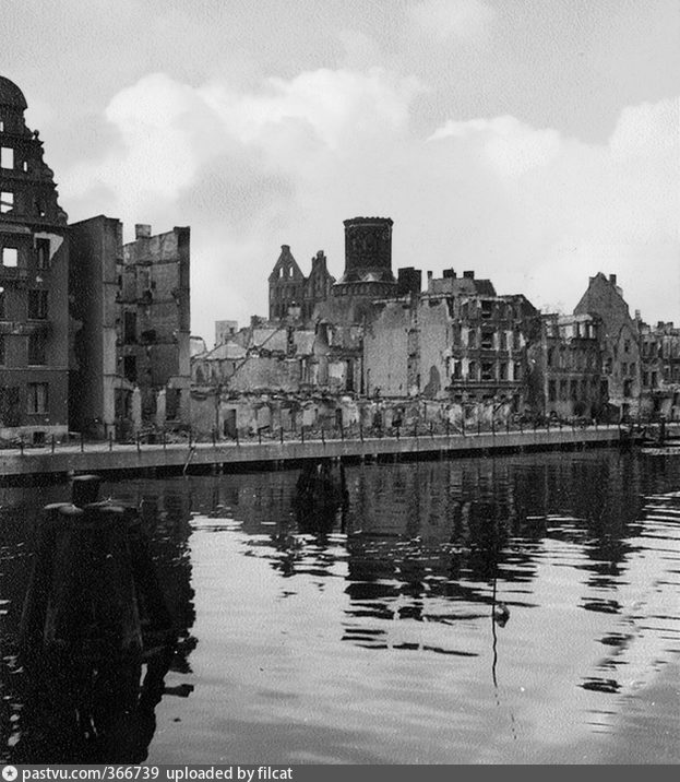 Остров Кнайпхоф после бомбардировок